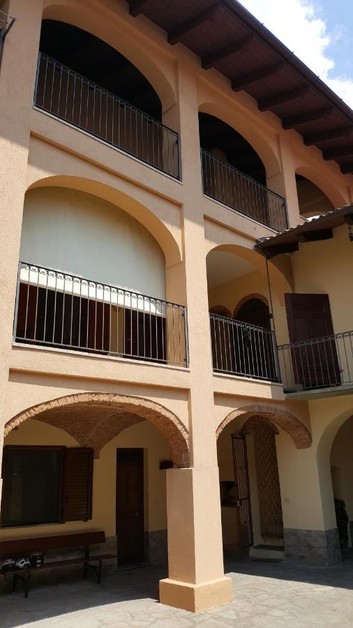 La Taverna Di Tony Bed & Breakfast Montalto Dora Exterior foto